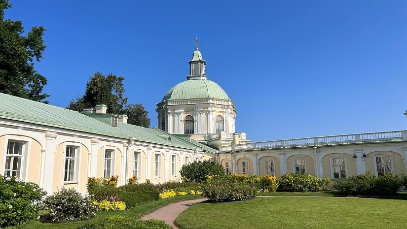 Экскурсия в Ораниенбаум. Большой Меншиковский дворец. Петергоф. Нижний Парк